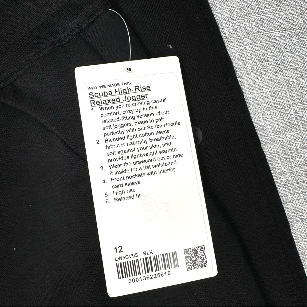 Lululemon Scuba Hogger Pants High Rise Relaxed Black Size 12 NWT - Picture 10 of 10